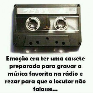 MUSIC PLAY